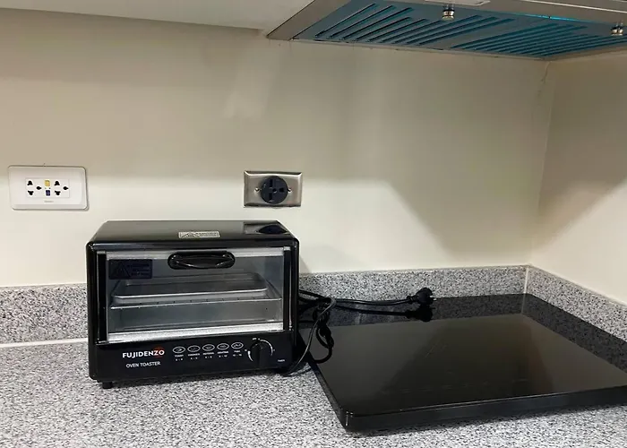 Apartahotel Manhattan Plaza 1br With View, Netflix And Pool Access Manila